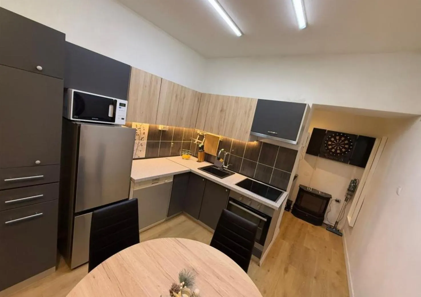 Diamond - 500 M From The Centar Apartment Split